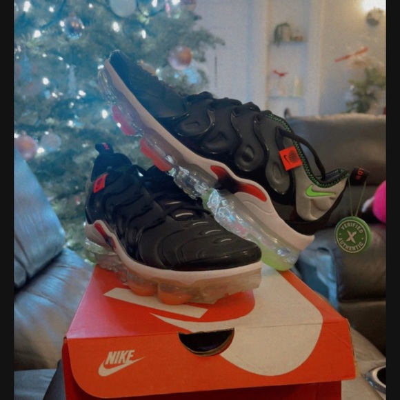 Nike Air Vapormax plus Brand New never used 100% Authentic. Retail price $356 main image 5